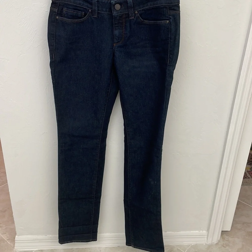 NWT Ann Taylor Mod Straight Mid Rise Dark Wash Jeans Sz 2 - Picture 4 of 5